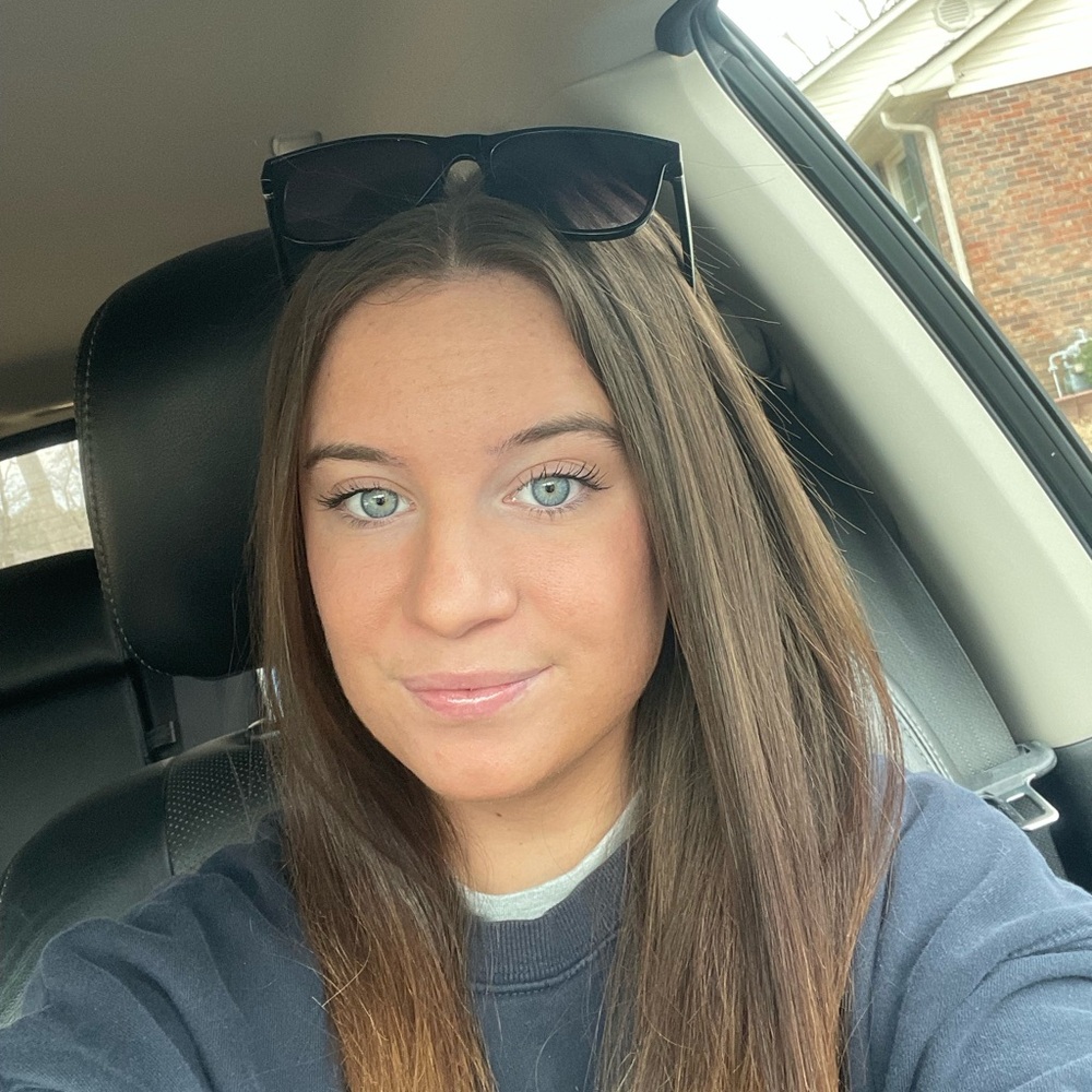 Meet your Posher, Julia